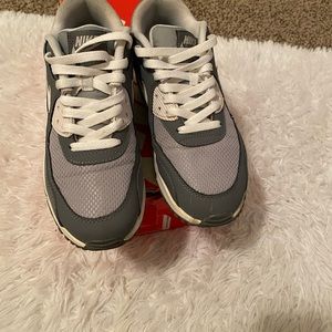Nike airmax 90 grey and white size 7Y